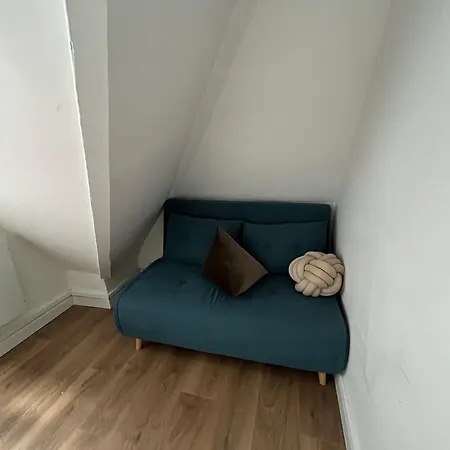 Petites Chambres Renovees 2024 17e * Paris